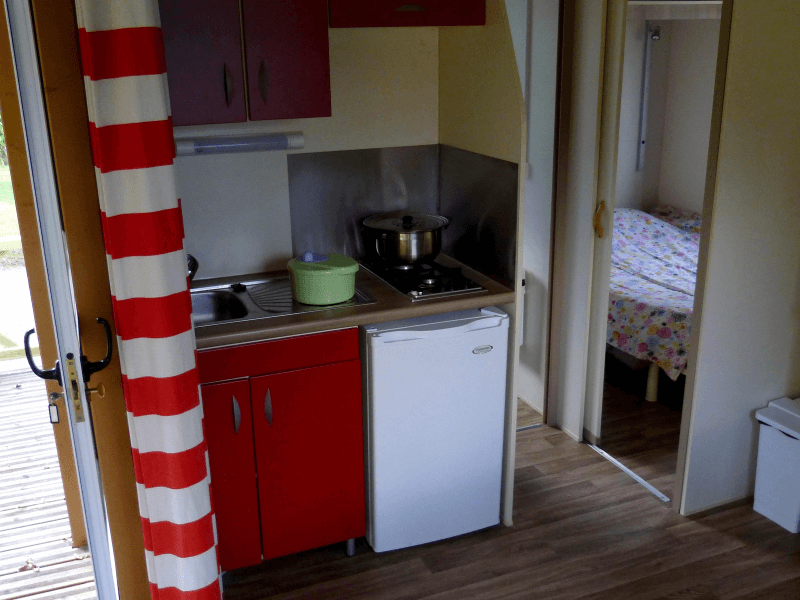 Kitchenette. Rental Chalet in Ariège, Bouleau chalet 4 people