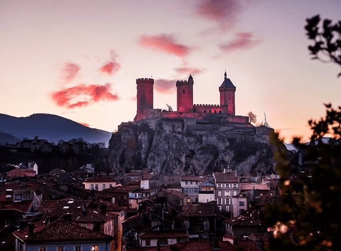 Découverte des villes, cités et villages de la région