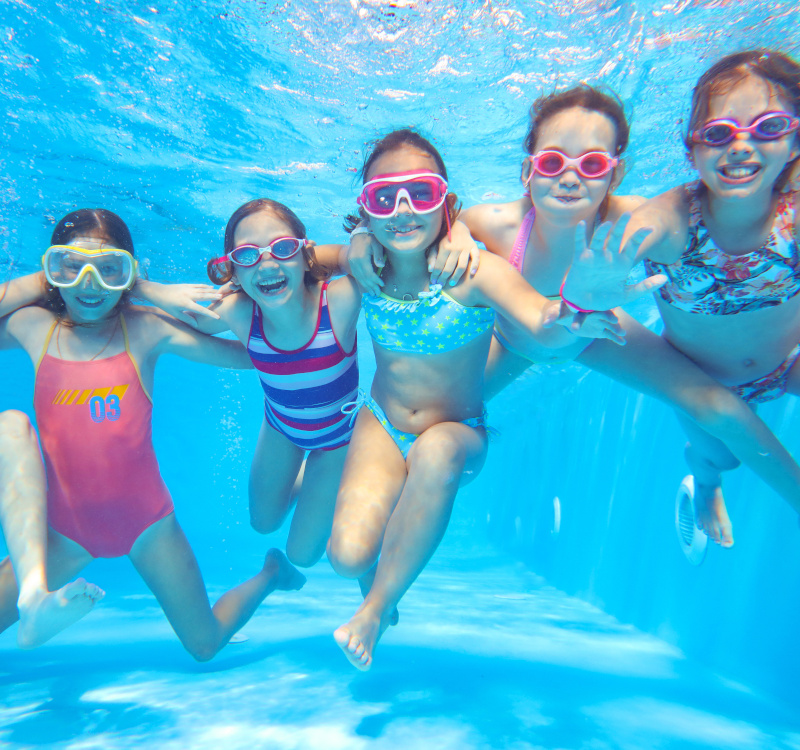 Piscine, camping familial à Camon dans l’Ariège