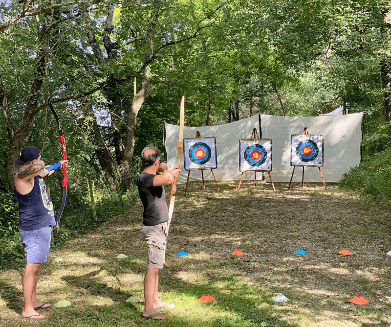 Activities at Camping Flower La Pibola in Camon in Ariège Occitanie. Archery activity.